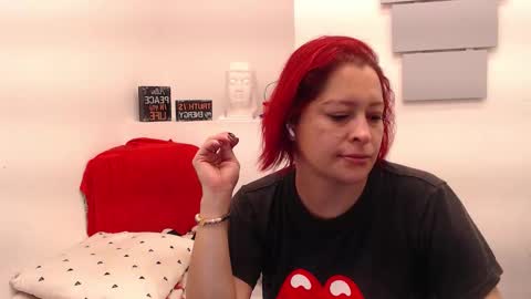 Eva Twiss online show from 02.21.26