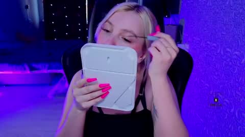 evavibe online show from 03.30.26