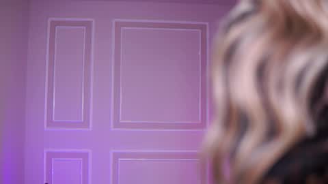 Snapshot of evazane chatting on 10.23.25 Eva online show from 10.23.25