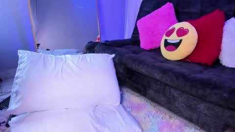 Snapshot of eve__queen chatting on 02.12.26 Eva Queen online show from 02.12.26