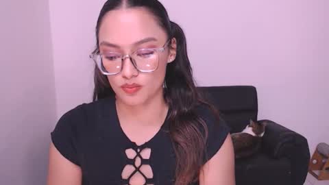 Snapshot of eve_rox18 chatting on 01.29.25 Eve Rox18 online show from 01.29.25