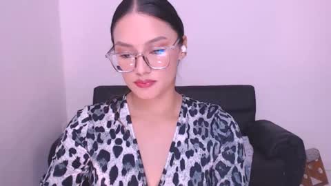 Snapshot of eve_rox18 chatting on 02.04.25 Eve Rox18 online show from 02.04.25