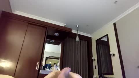 eveee228 online show from 10.31.25