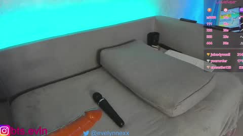 Eveelynne online show from 12.23.24