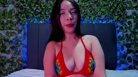 E V E L I N online show from 09.18.25