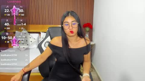 Snapshot of evelin_leroy chatting on 01.24.25 BELLA online show from 01.24.25