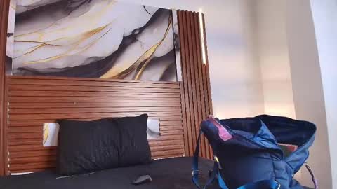 Snapshot of evelin_thompsson chatting on 10.07.25 cielo online show from 10.07.25