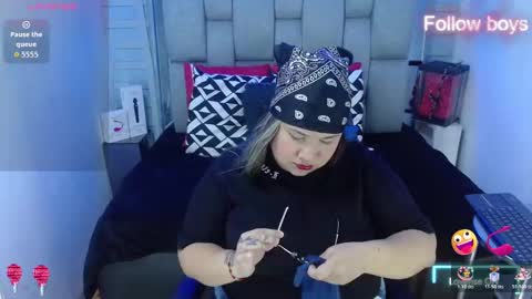 Snapshot of evelin_zaens chatting on 10.19.25 evelin zaens online show from 10.19.25