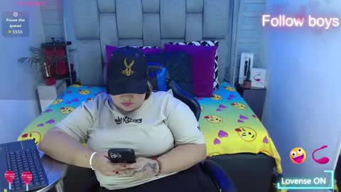 Snapshot of evelin_zaens chatting on 11.02.25 evelin zaens online show from 11.02.25