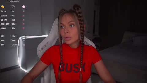 Evelina online show from 10.13.25