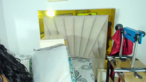 DAYANITA online show from 01.03.25