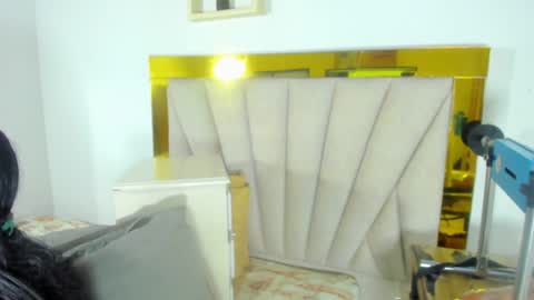 DAYANITA online show from 01.05.25