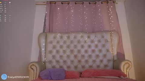 Snapshot of evelyn_evelyn chatting on 02.28.26 evelyn evelyn online show from 02.28.26