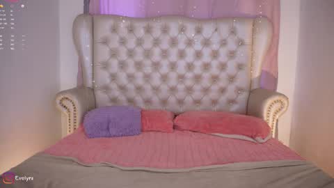 Snapshot of evelyn_evelyn chatting on 03.04.26 evelyn evelyn online show from 03.04.26