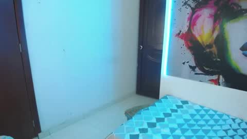 Juliana online show from 01.10.25