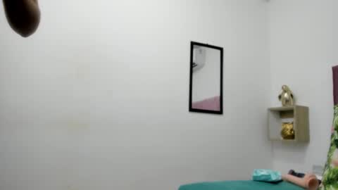 Snapshot of evelyn_morgan1 chatting on 10.18.25 evelyn_morgan1 online show from 10.18.25