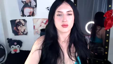 Snapshot of evelyn_sheeran chatting on 07.03.26 Julieta online show from 07.03.26