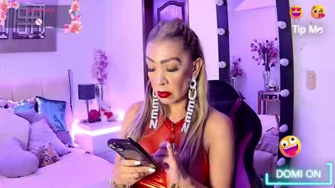 EvelynaGrey online show from 11.30.25