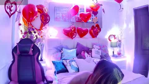 EvelynaGrey online show from 02.13.26