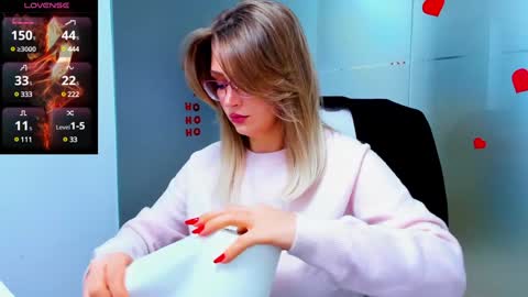 Snapshot of evelyne_rose chatting on 01.06.25 evelyne_rose online show from 01.06.25