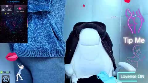 Snapshot of evelyne_rose chatting on 02.11.26 evelyne_rose online show from 02.11.26