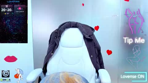 Snapshot of evelyne_rose chatting on 03.03.26 evelyne_rose online show from 03.03.26