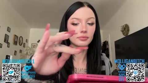 Snapshot of evelynforever chatting on 04.29.26 Evelyn online show from 04.29.26