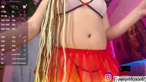 evelyn Foxx new account online show from 10.27.25