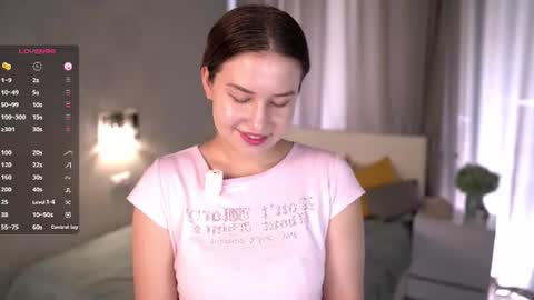 Snapshot of evelynnclaire chatting on 06.23.26 Emily online show from 06.23.26