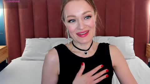 Evelyn online show from 04.14.26