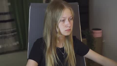 Snapshot of evemundie chatting on 07.17.26 Eve online show from 07.17.26
