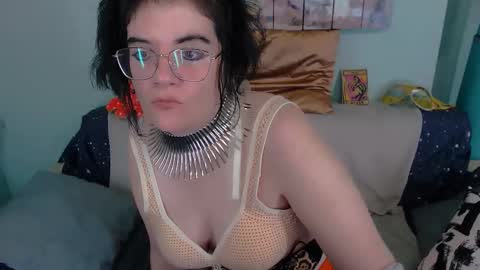 Everly online show from 11.06.25