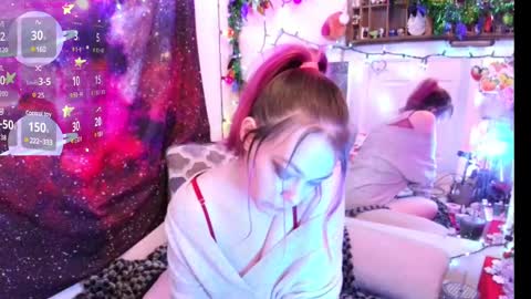 Snapshot of everlyester chatting on 12.30.24 Evie online show from 12.30.24