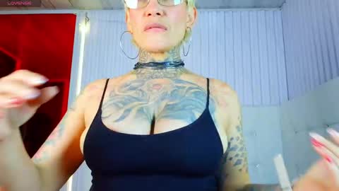 everlyn_sexx online show from 04.16.26