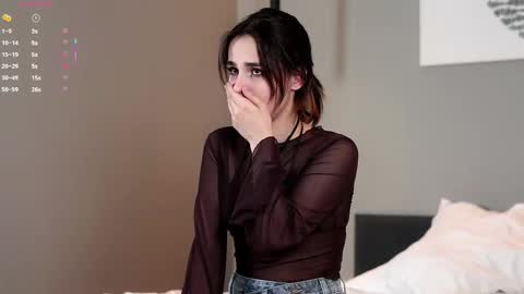 Snapshot of evervessi chatting on 10.27.25 Anita online show from 10.27.25