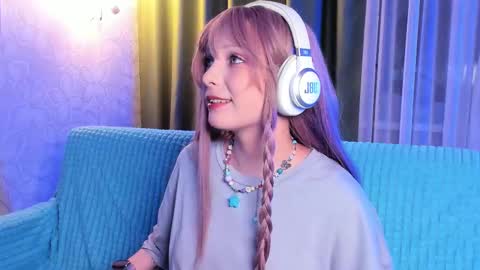 Snapshot of eves_eyes chatting on 11.08.25 Forget me not eve on CB online show from 11.08.25