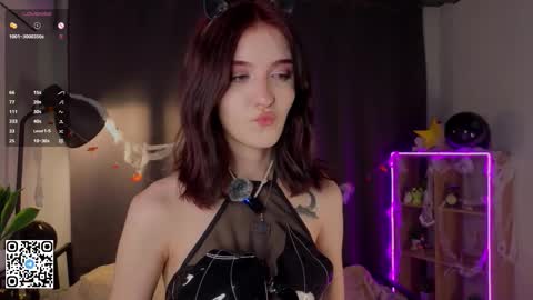 Naomi online show from 11.01.25