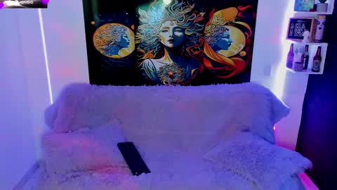 Evie99  online show from 02.13.25