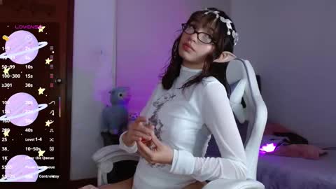 Snapshot of evie_cloud chatting on 11.09.25 Evie Cloud online show from 11.09.25