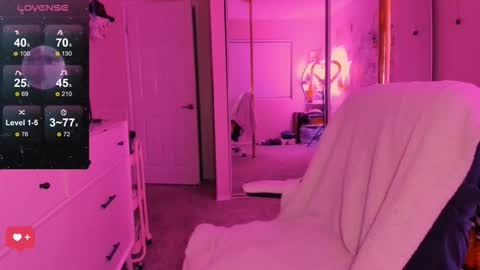 Snapshot of evie_luna chatting on 10.02.25 Evie Luna online show from 10.02.25