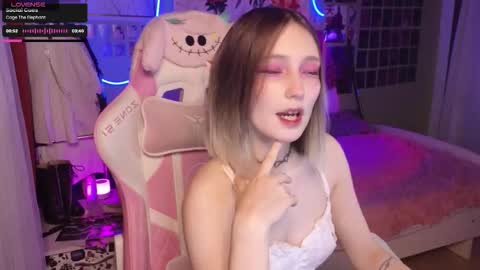 Evie online show from 10.17.25