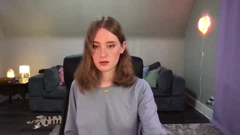 Snapshot of eviecam chatting on 12.06.24 Evie3 online show from 12.06.24