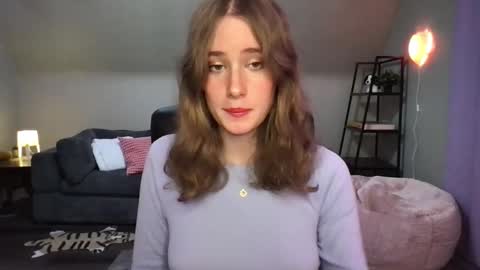 Snapshot of eviecam chatting on 02.01.25 Evie3 online show from 02.01.25