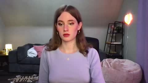 Snapshot of eviecam chatting on 02.03.25 Evie3 online show from 02.03.25