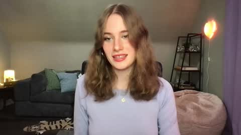 Snapshot of eviecam chatting on 02.13.25 Evie3 online show from 02.13.25