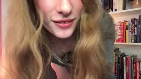 Evie3 online show from 11.03.25