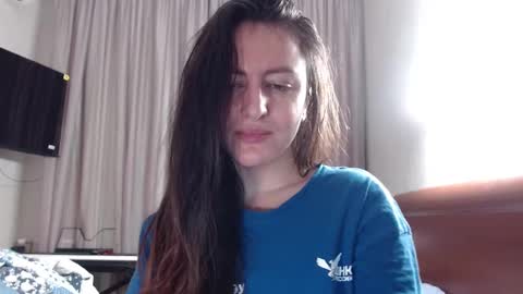 Evie online show from 02.28.25