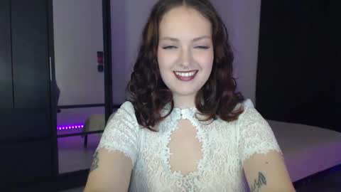 Snapshot of eviik chatting on 10.12.25 Lessie online show from 10.12.25