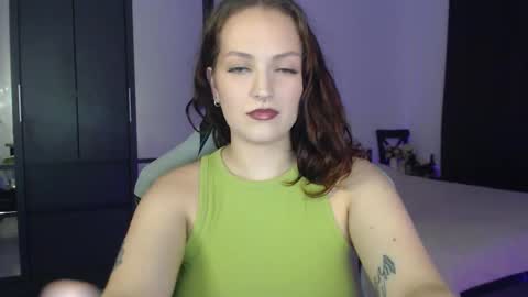 Snapshot of eviik chatting on 10.15.25 Lessie online show from 10.15.25