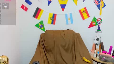 Snapshot of evvaa_moon chatting on 06.18.26 evvaa_moon online show from 06.18.26